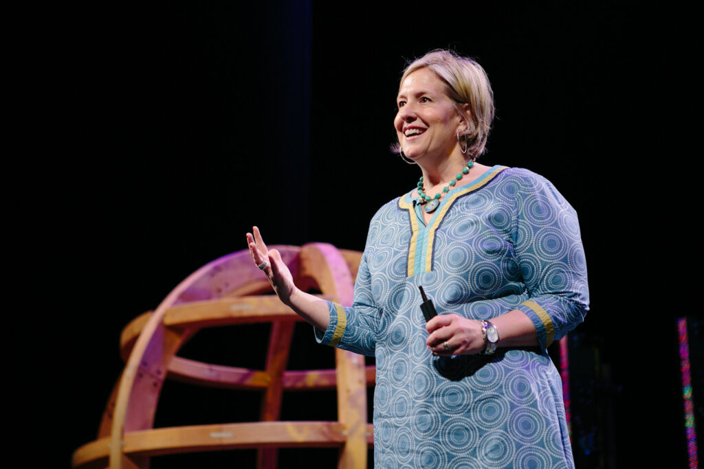 Sizzterhood Reads: Dare to Lead by Brené Brown
